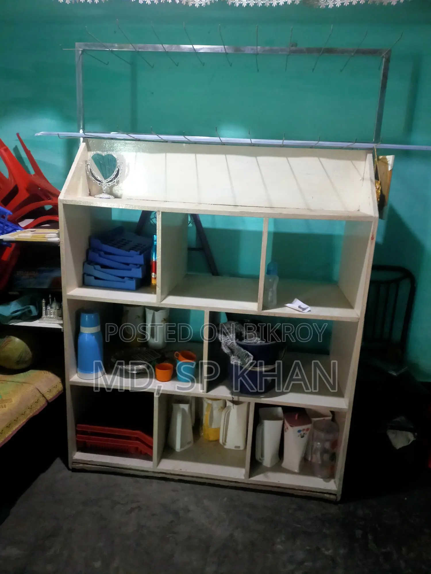 Made by Partex, size 8/4 feet, selling it because it's just lying around at home.