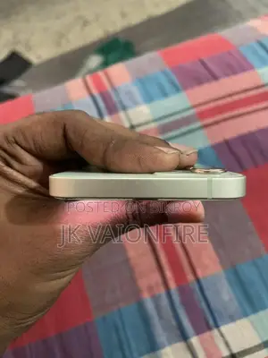Apple iPhone 12 in Excellent Condition (Used)