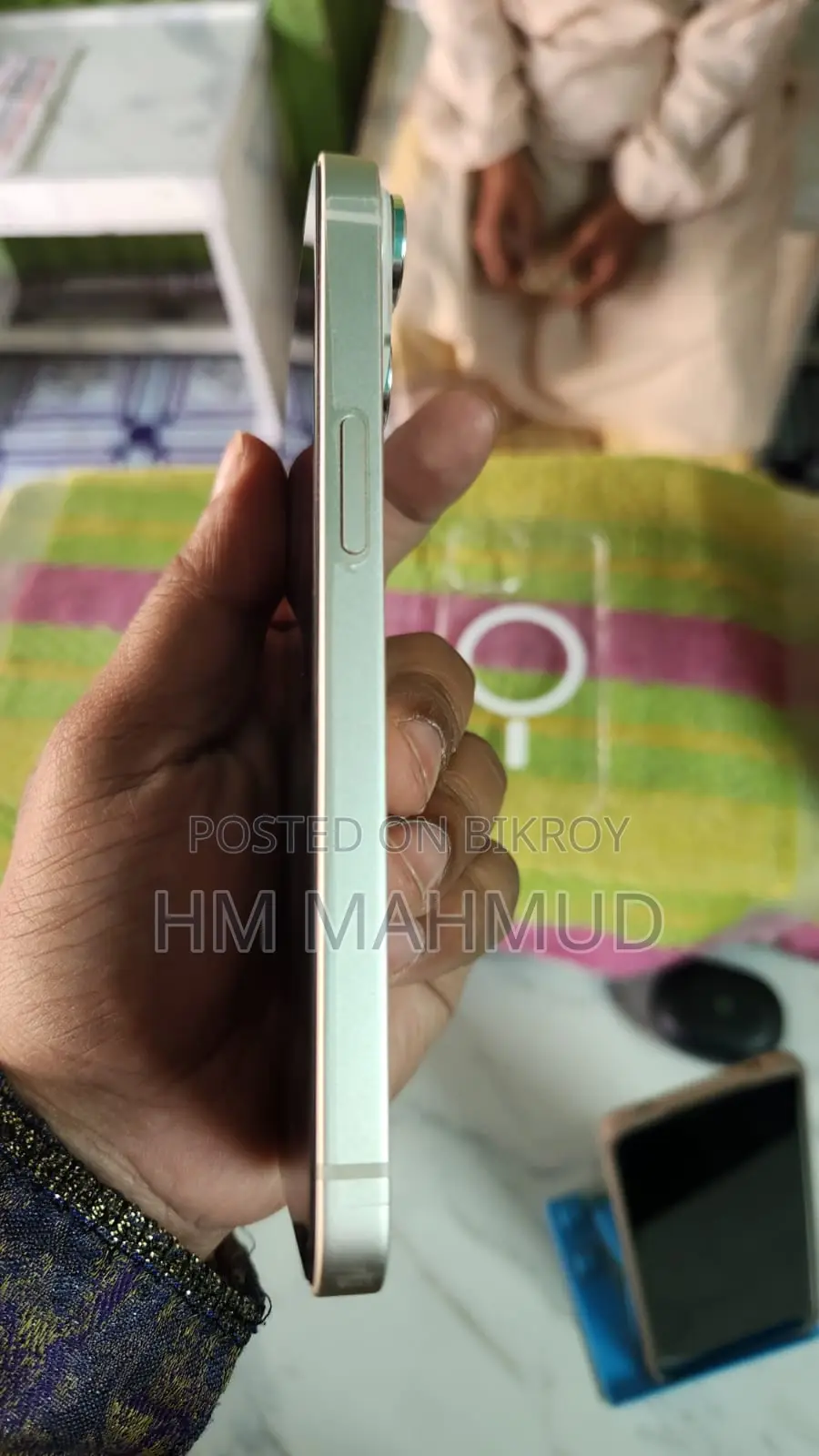 Apple iPhone 14 (Used)