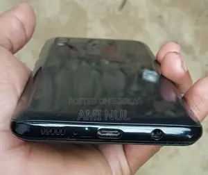 Samsung Galaxy A20 3/32 (Used)
