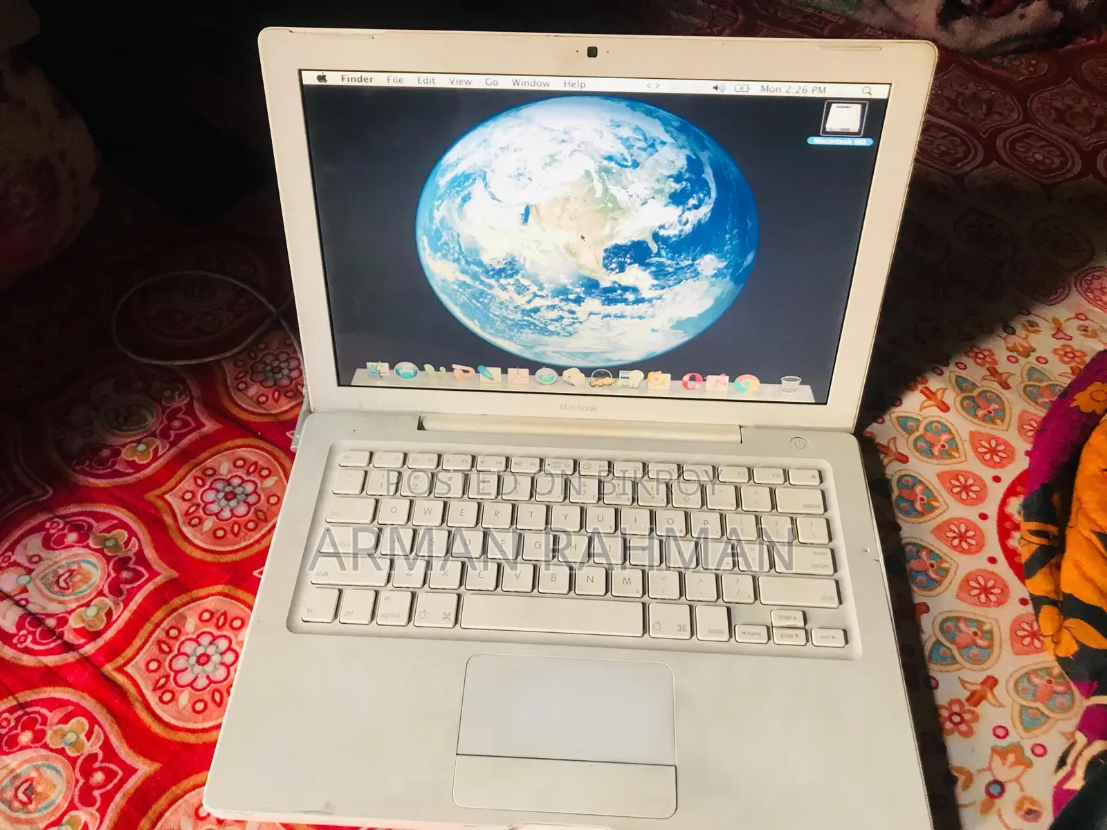 Apple Macbook
