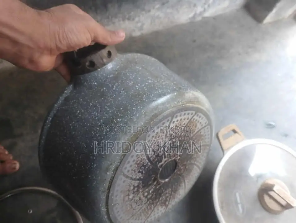 Non Stick Cooking Pot