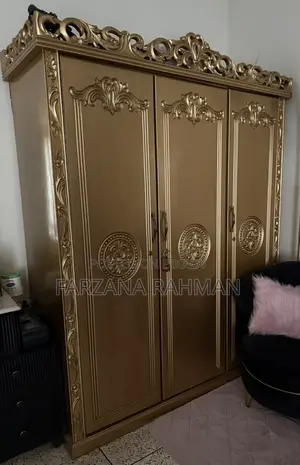 3 Parted Almarih