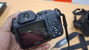 Fujifilm FinePix S2000HD Digital Camera