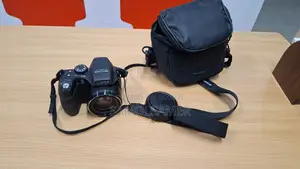 Fujifilm FinePix S2000HD Digital Camera