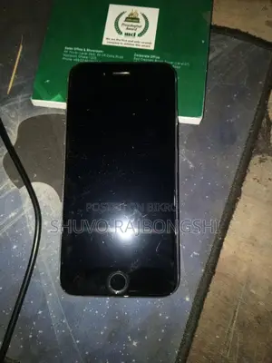 Apple iPhone 6 . (Used)