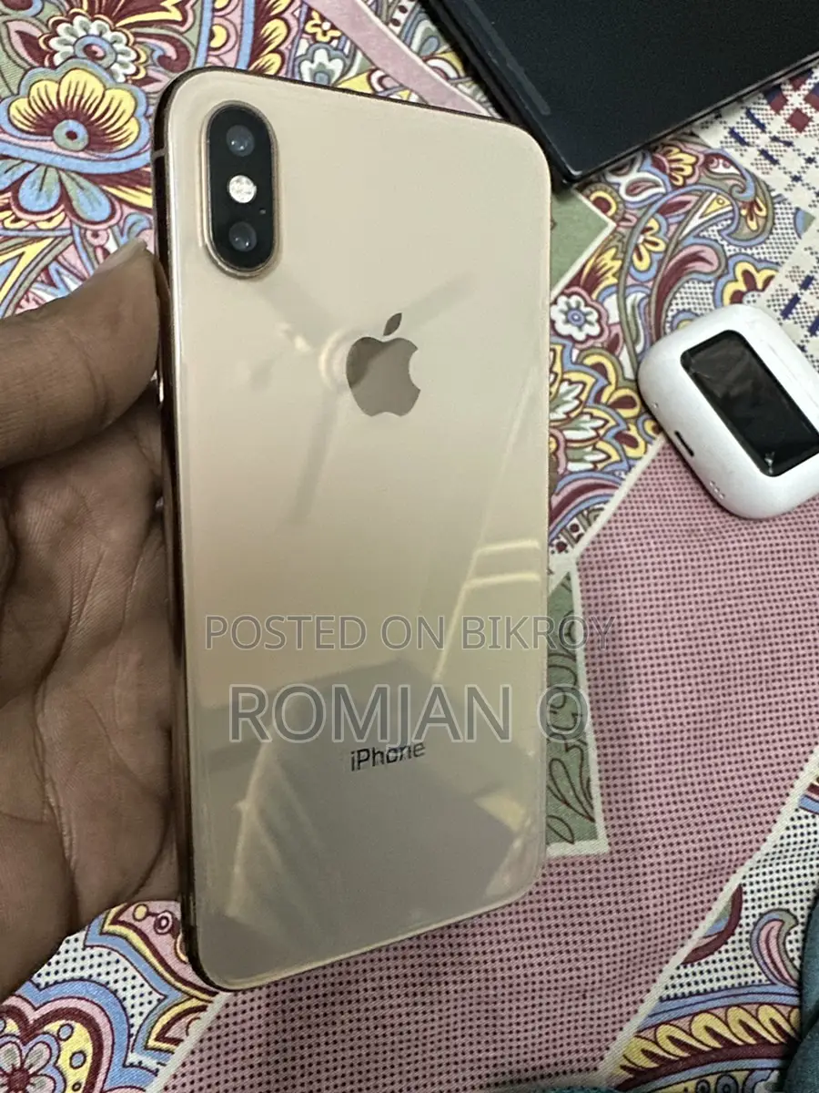 Apple iPhone XS (Used)