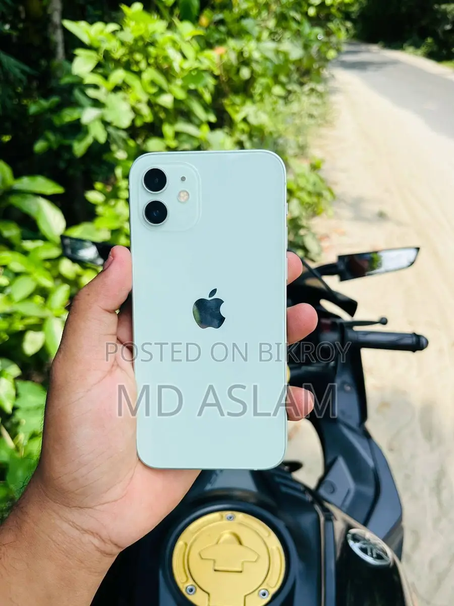 Apple iPhone 12 . (Used)