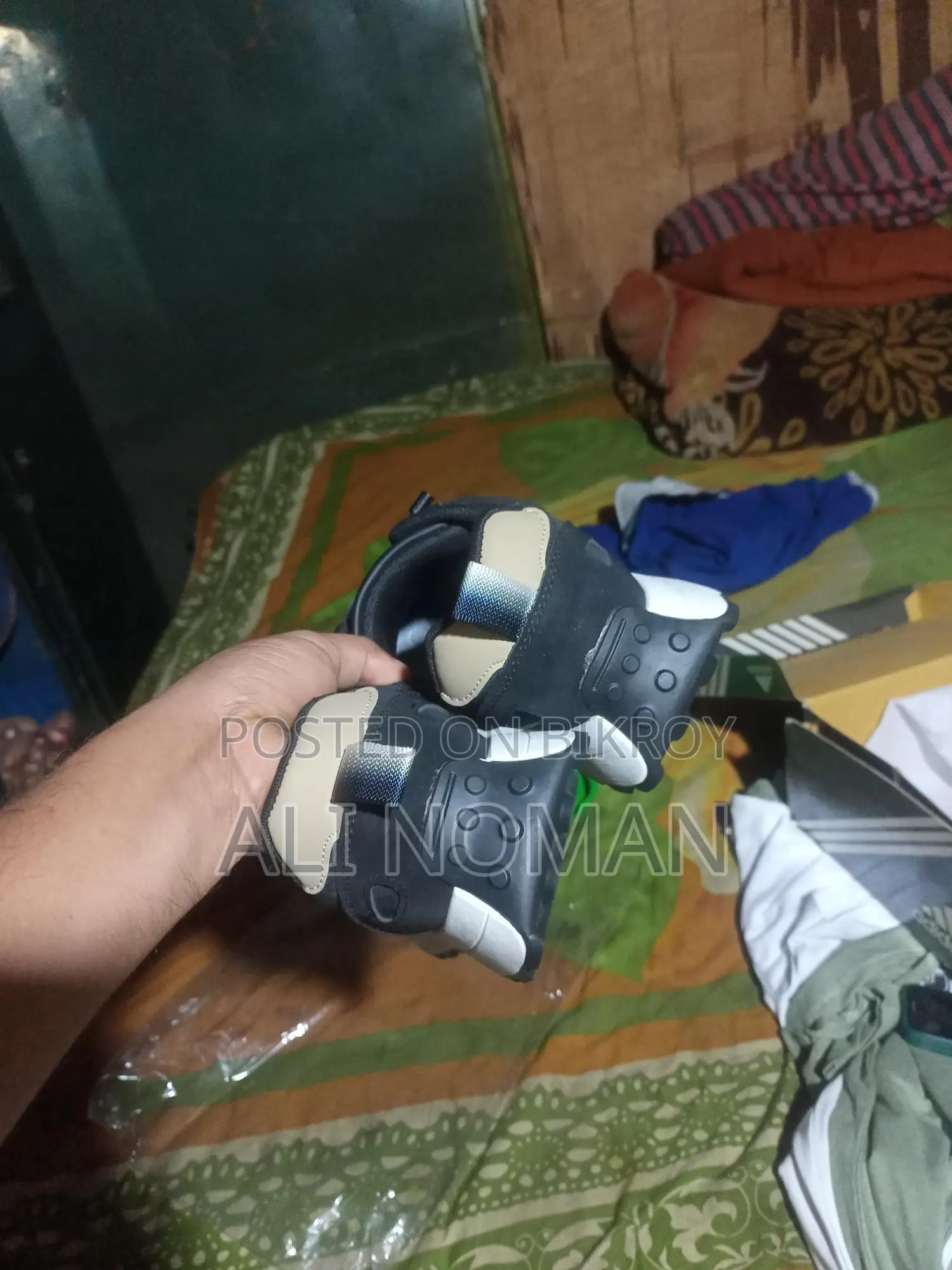 নতুন জুতা