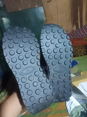 নতুন জুতা