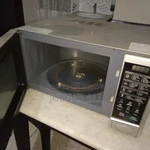 Microwave Oven