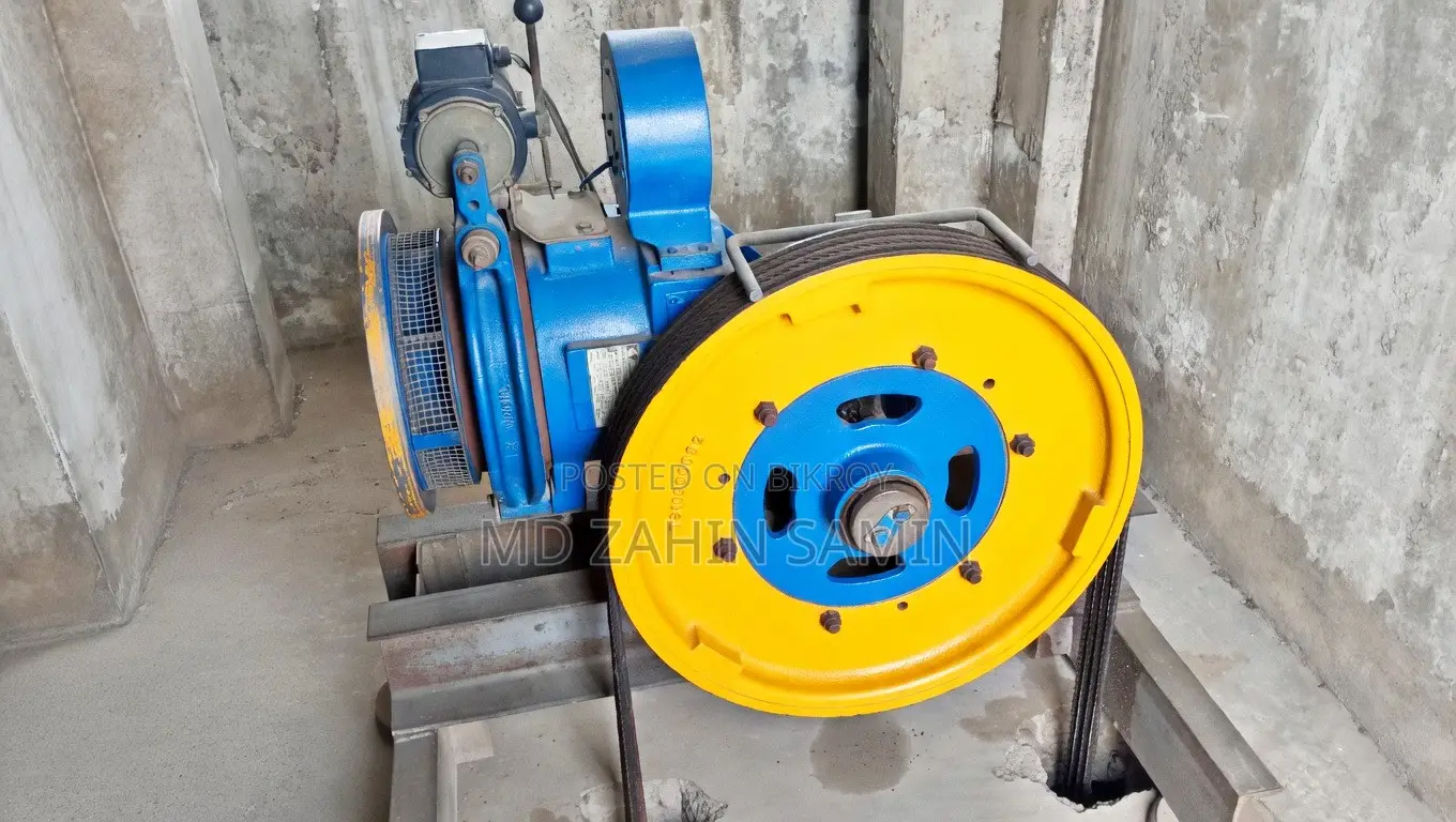 Daffodil লিফট, ৬ জন, ৬ তলা - সম্পূর্ণ সচল ও অফিস ব্যবহৃত