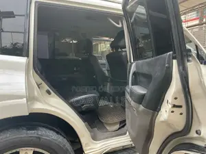 Mitsubishi Pajero v73 2004