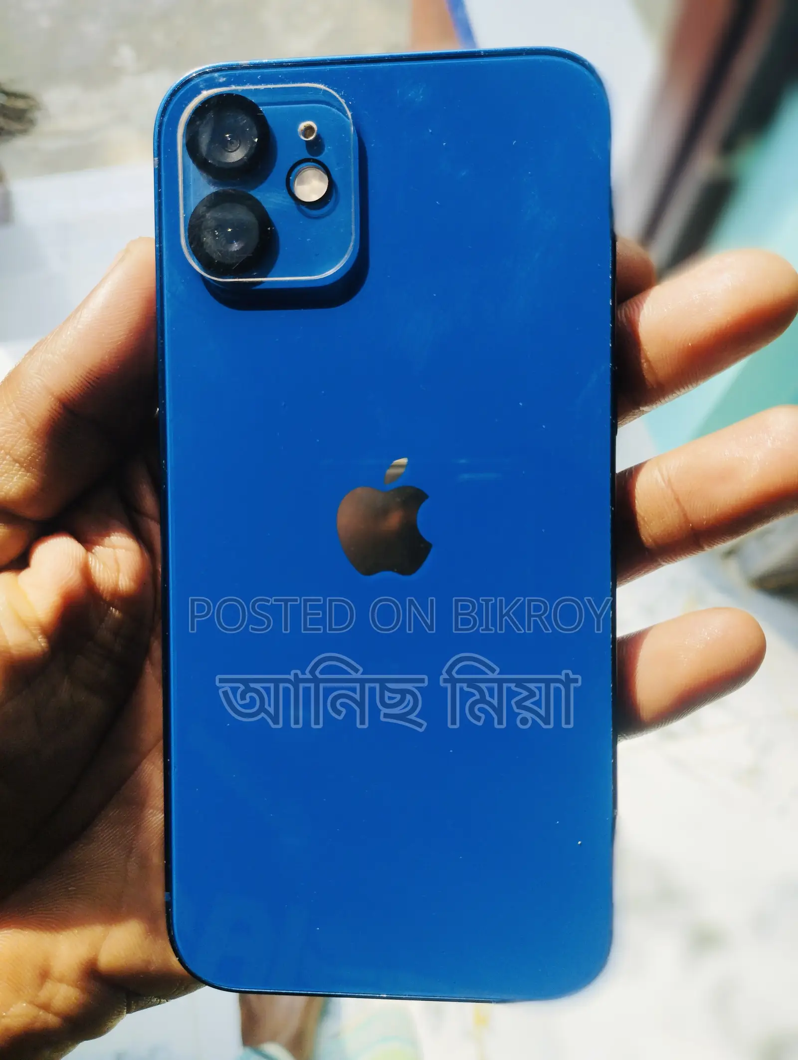 Apple iPhone 12 (Used)