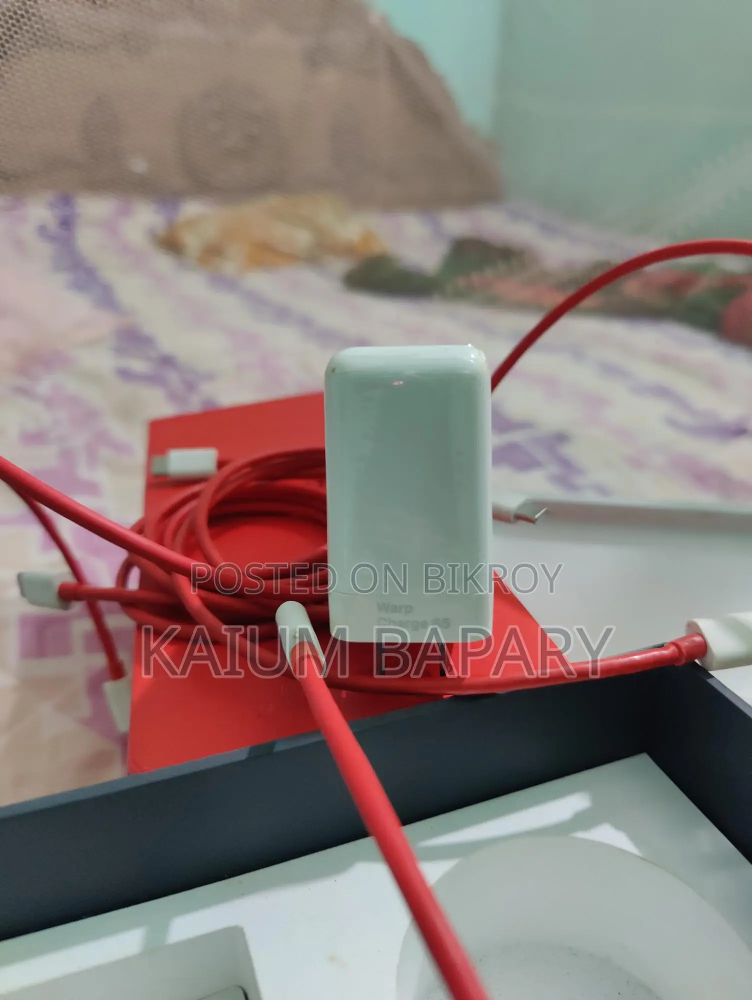 Oneplus 9 চার্জার ব্যবহৃত