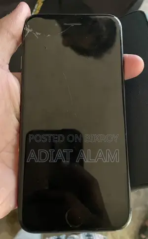 Apple iPhone 8 . (Used)