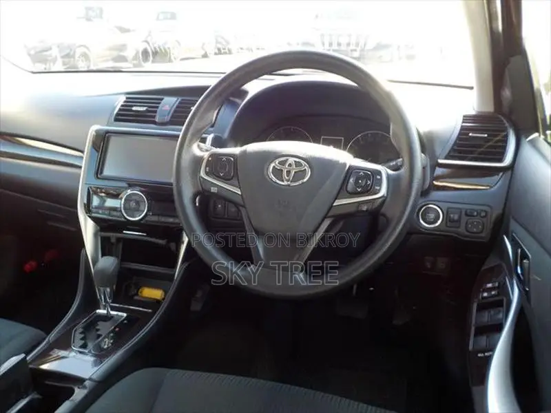 Toyota Premio FL Pack... 2020