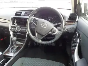 Toyota Premio F-L Pack.. 2020