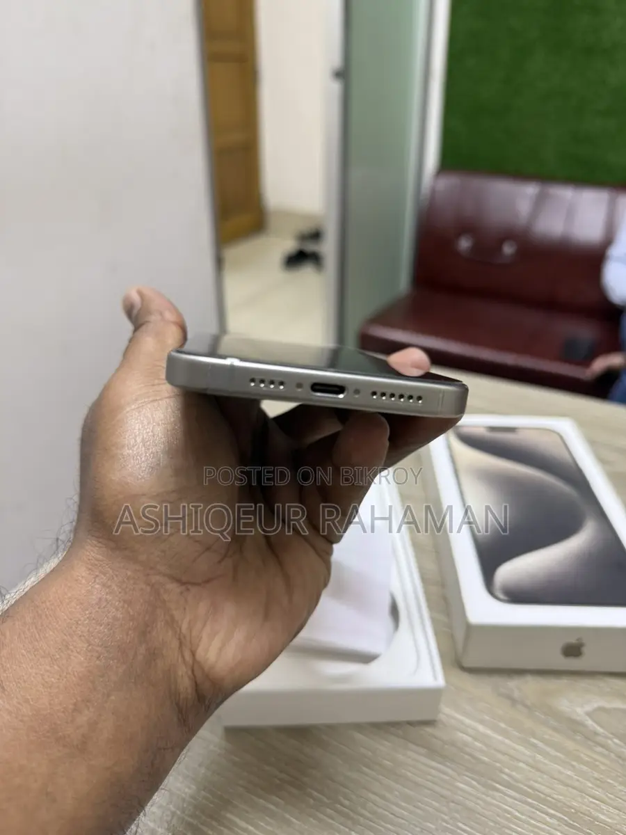 Apple iPhone 15 pro max 256GB (Singapore) (Used)