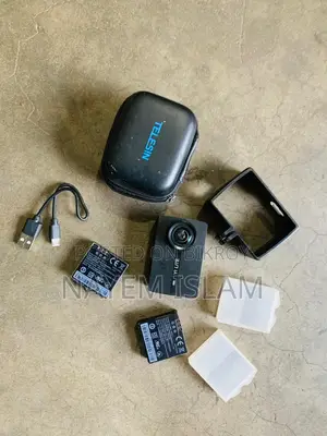 Model: YI Lite Action Camera Acssesoris: 2 Battary,Case ,