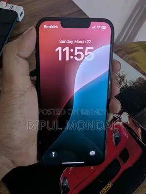 Apple iPhone 13 (Used)