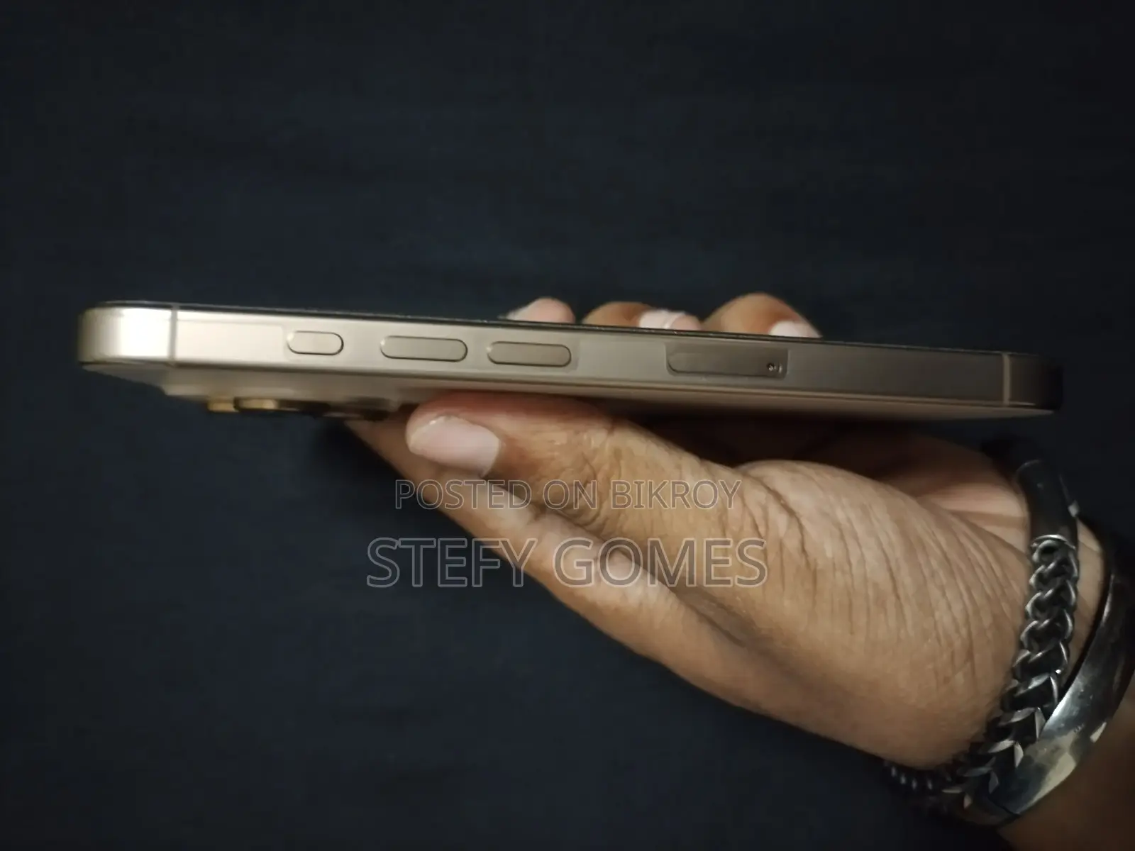 Apple iPhone 16 Pro (ব্যবহৃত)