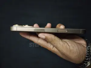 Apple iPhone 16 Pro (ব্যবহৃত)