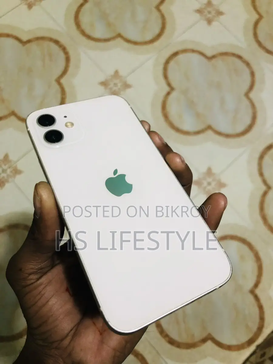 Apple iPhone 12 (Used)