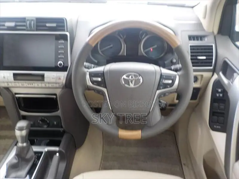 Toyota Land Cruiser Tx-L Matt. Black. 2023