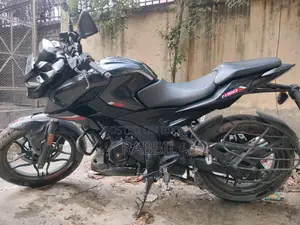 Bajaj Pulsar N 160 dual abs 2023