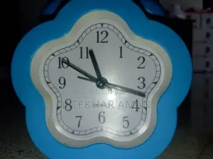 Small clock color blue