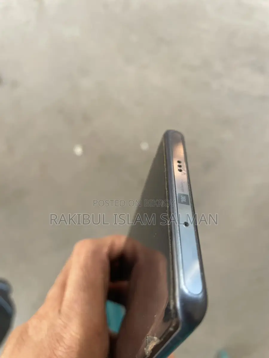Infinix . (Used)