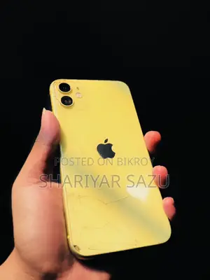 Apple iPhone 11 . (Used)