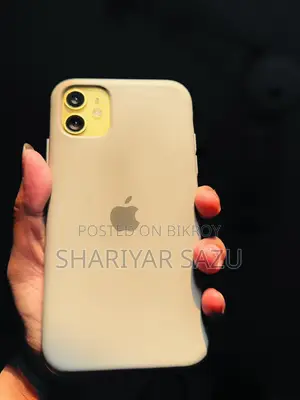 Apple iPhone 11 . (Used)