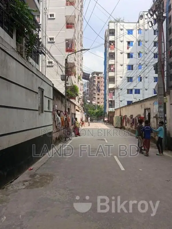 South-Facing 1300 SFT Flat with Decoration and Loan Facilities