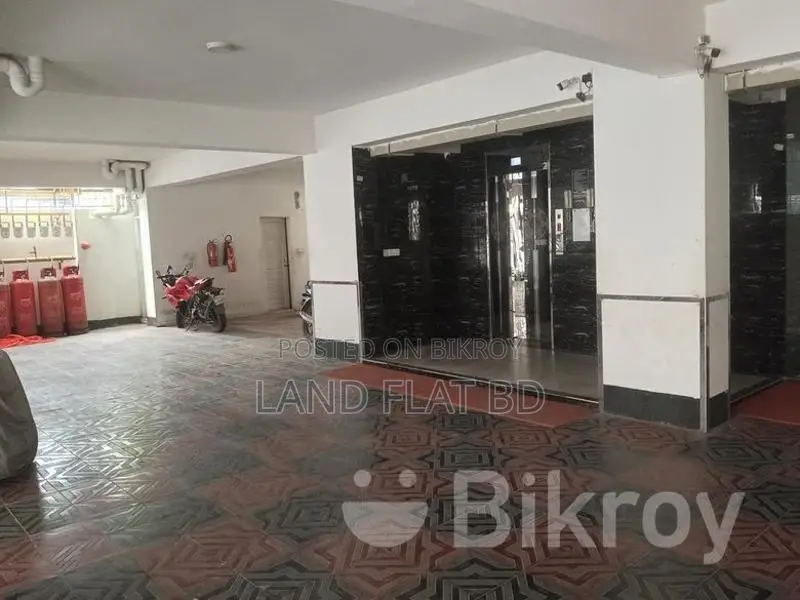 South-Facing 1300 SFT Flat with Decoration and Loan Facilities