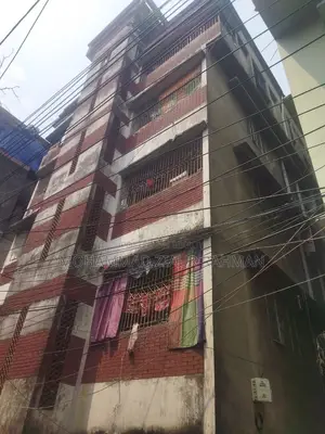 ৮টি ইউনিট সম্বলিত একটি ৫তলা বাড়ি বিক্রয় করা হবে।