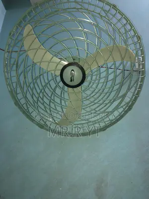 বড় সাইজের নেট ফ্যান বিক্রি হবে।