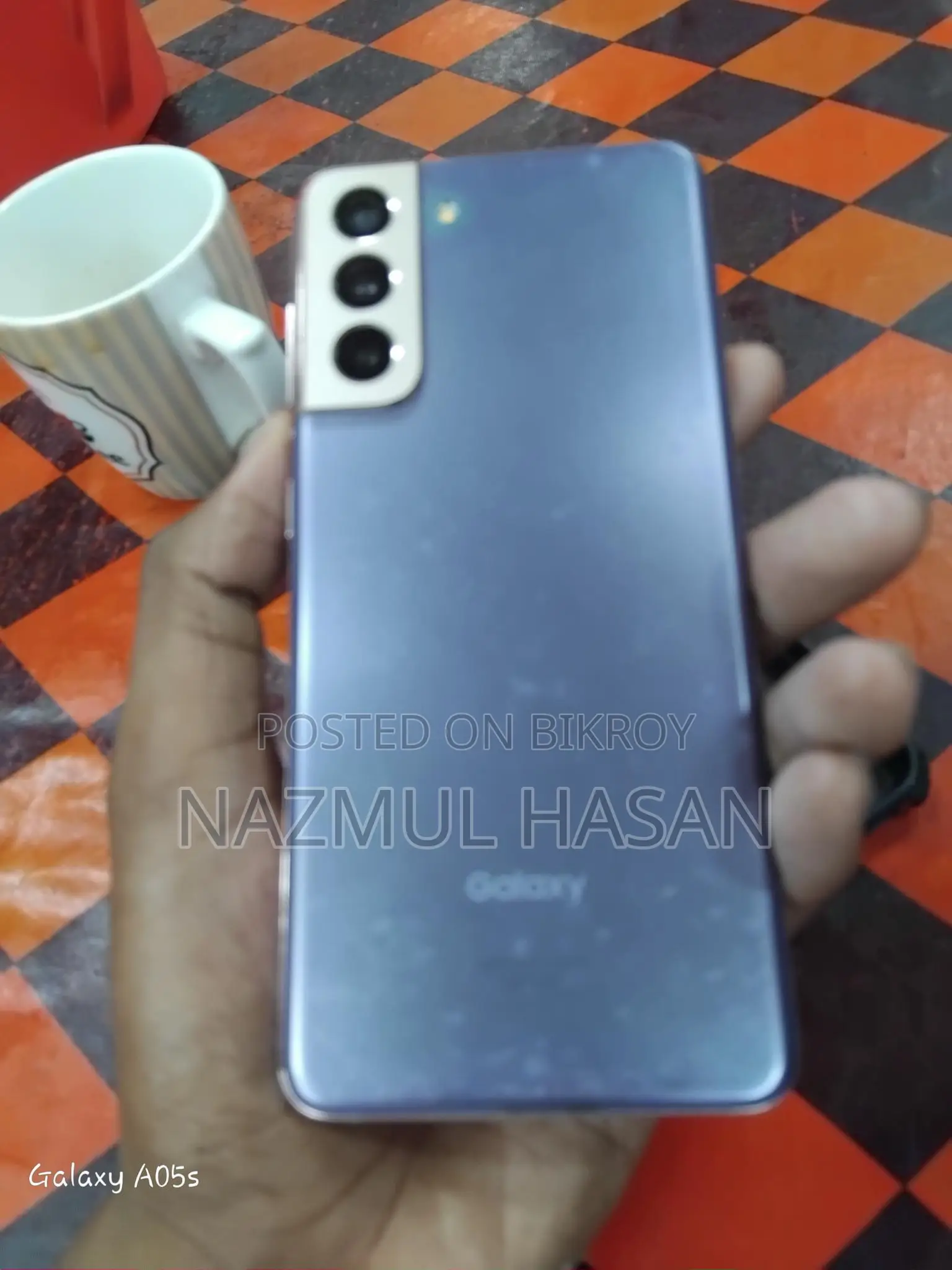 Samsung Galaxy S21 . (Used)