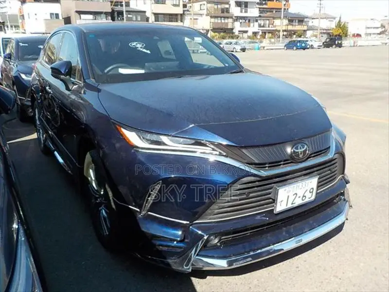 Toyota Harrier Z Pack. 2021