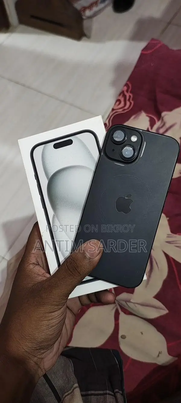 Apple iPhone 15 (Used)
