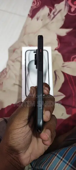 Apple iPhone 15 (Used)
