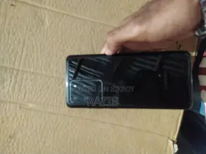 Samsung Galaxy S20 Ultra (Used)