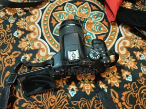 Canon 750D