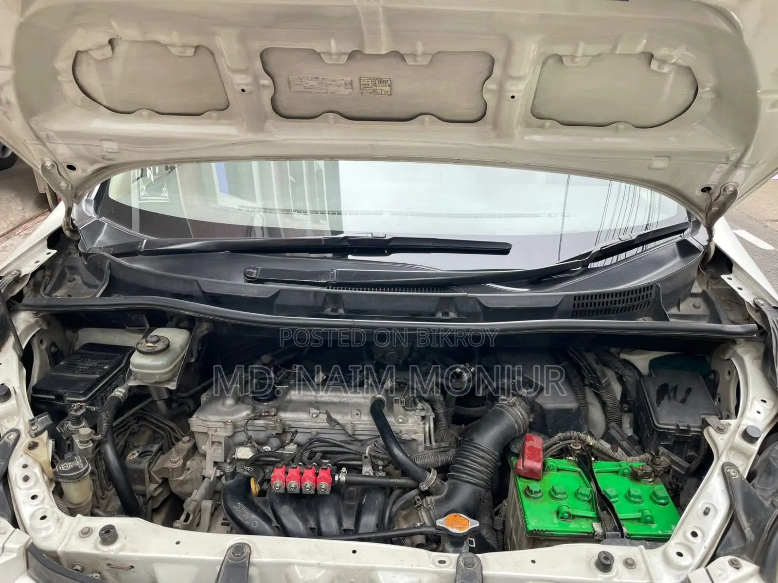 Toyota Noah 2010