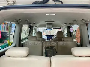 টয়োটা নোয়াহ ২০১০