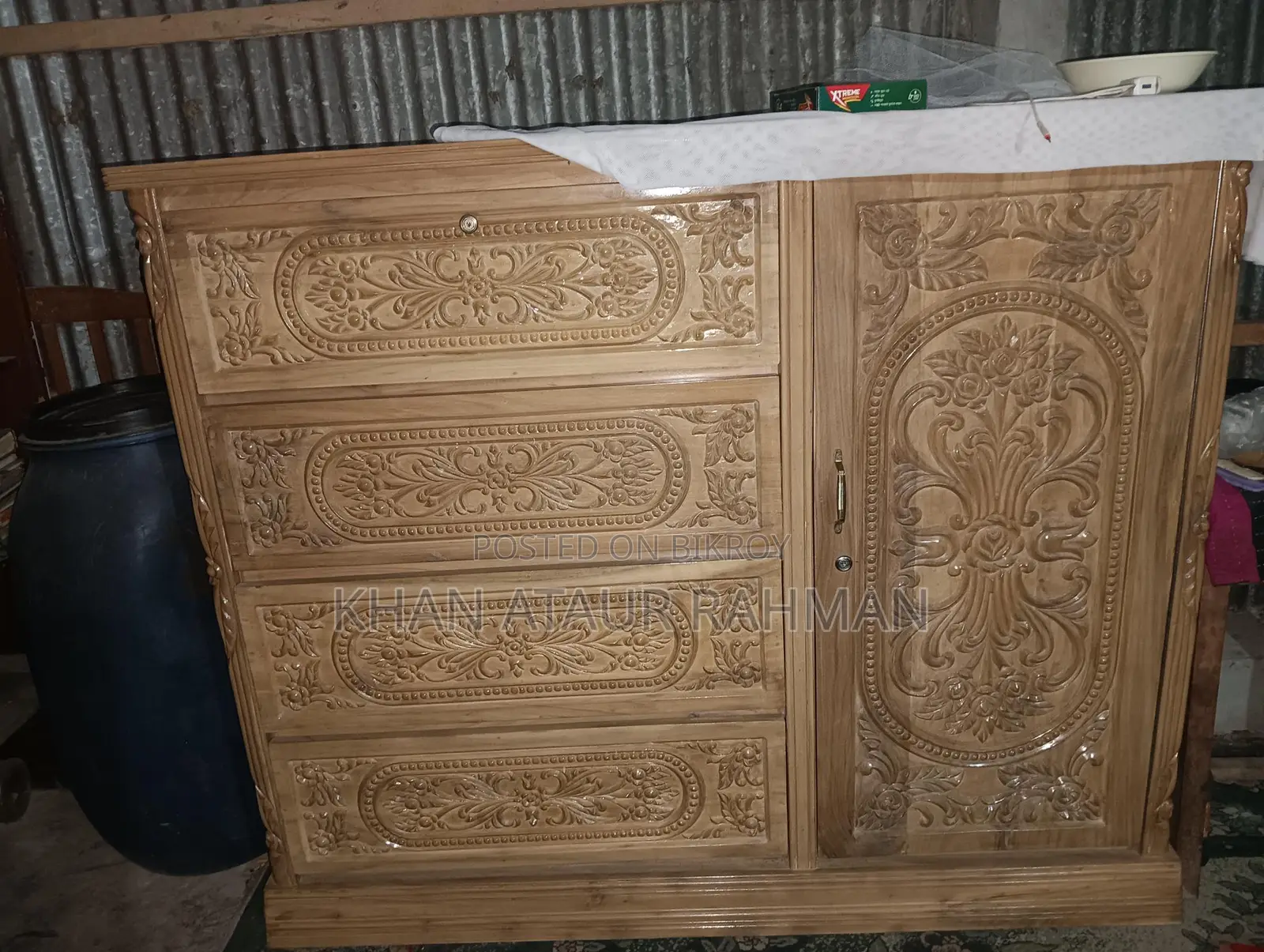 Teak wood bed and wardrobes for sale