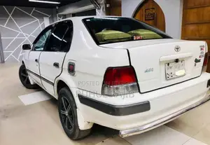 Toyota Corsa . 1995