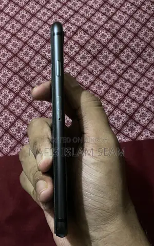 Apple iPhone 8 (Used)