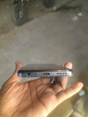 Vivo Y22s (Used)